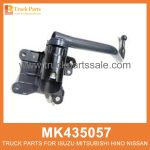 Bracket Left Outside Mirror MK435057 for Mitsubishi truck Soporte izquierdo de afuera espejo