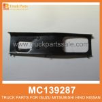 Bracket Right Front Bumper MC139287 for Mitsubishi truck Parachoques delantero derecho del soporte