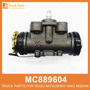 Cylinder Left Rear Wheel with Bleeding Screw MC889604 for Mitsubishi truck Rueda trasera izquierda del cilindro con tornillo de sangrado