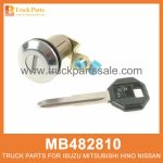 Cylinder Lock Left Door MB482810 MC994272 for Mitsubishi truck Puerta izquierda de la cerradura del cilindro