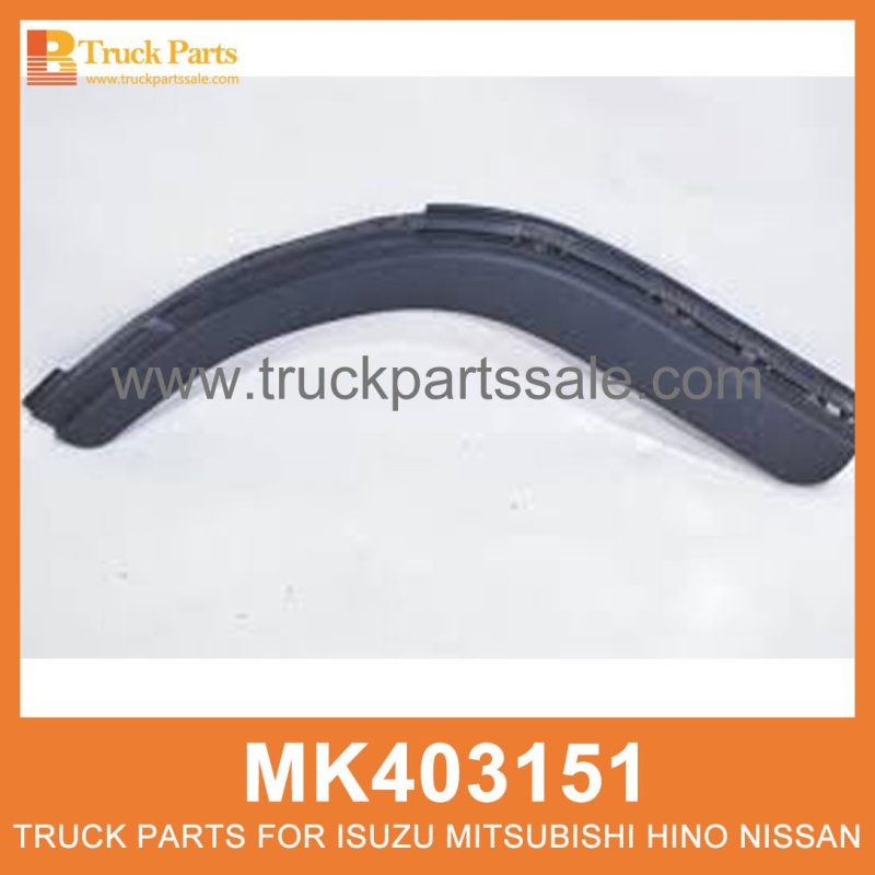 Fender Outer Left Door MK403151 for Mitsubishi truck Puerta izquierda externa del guardabarros
