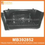 Garnish Left Foot Step MB392852 for Mitsubishi truck Decorar el paso del pie izquierdo