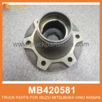 Hub Front Wheel 6 Bolt Type MB420581 for Mitsubishi truck Perno de la rueda delantera del cubo