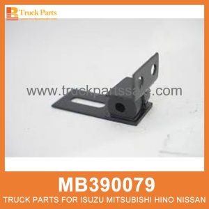 Mounting Upper Radiator Support MB390079 for Mitsubishi truck Montaje de soporte de radiador superior