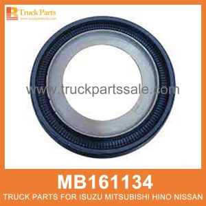 Oil Seal Outer Rear Hub MB161134 for Mitsubishi truck Fello de sello de aceite Cuble trasero externo
