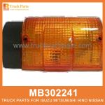 Side Lamp Right MB302241 for Mitsubishi truck L??mpara lateral a la derecha