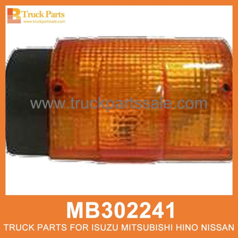 Side Lamp Right MB302241 for Mitsubishi truck L??mpara lateral a la derecha