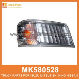 Side Lamp Right MK580528 214-1570R for Mitsubishi truck L??mpara lateral a la derecha