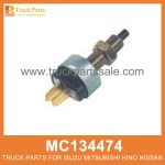 Switch Stop Lamp MC134474 for Mitsubishi truck Cambiar l??mpara de parada