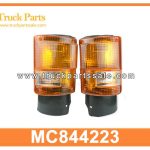 Corner lamp MC844223 MC844222 for MITSUBISHI FV FM80 T415 FT515 FK515 FM510 FB415 FM515 FK415 L??mpara de esquina